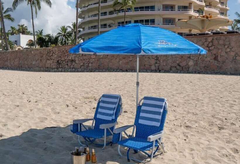 Ocean Front Condo With Pool Sleeps 6 Adults Quinta Del Mar 203