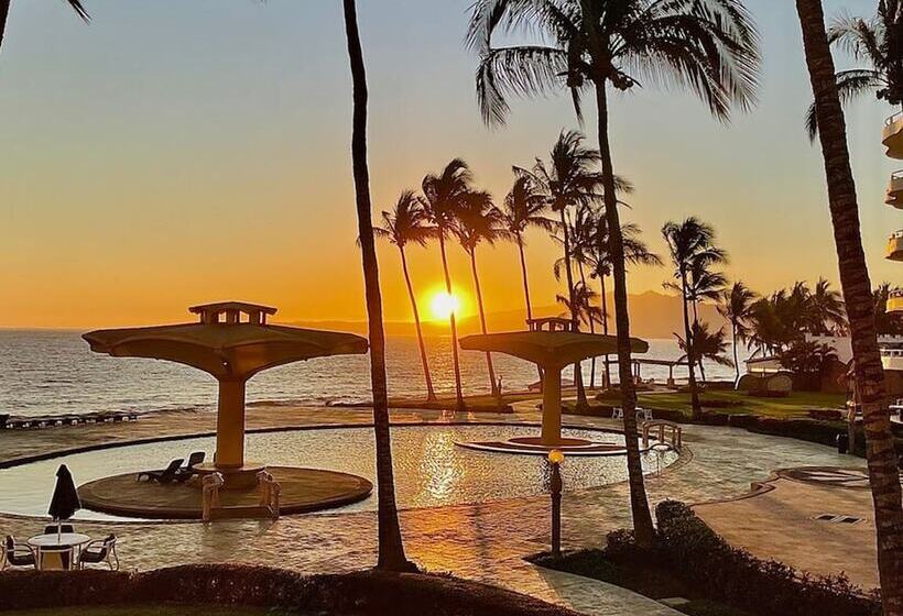 Ocean Front Condo With Pool Sleeps 6 Adults Quinta Del Mar 203