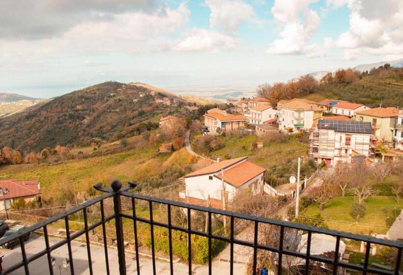 ペンション Palazzo Iaquinta   Rooms, Restaurant & Wellness