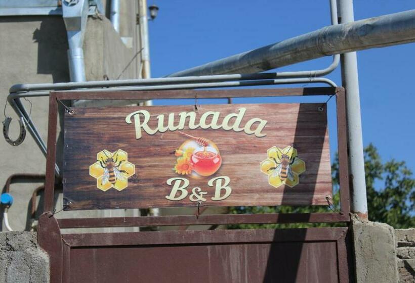 پانسیون Runada B&b