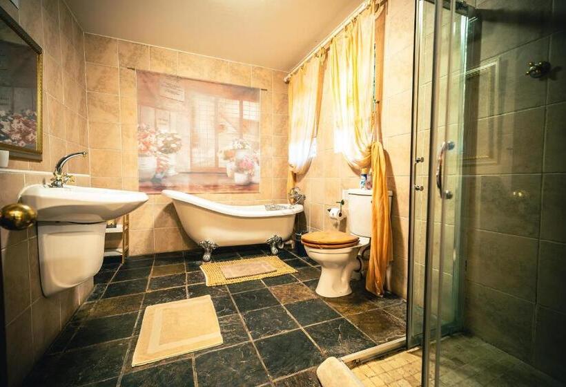 펜션 Titanic View   Place Of Peace