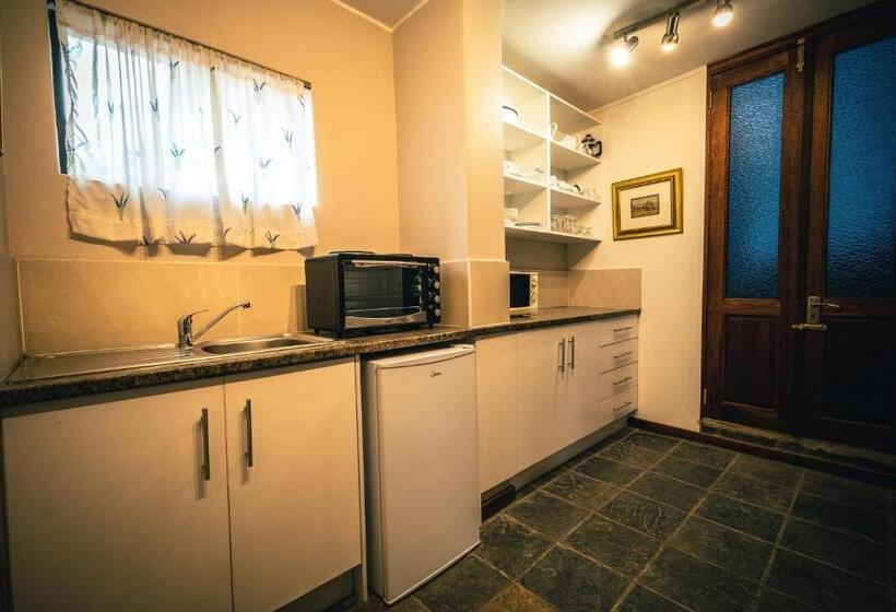 펜션 Titanic View   Place Of Peace