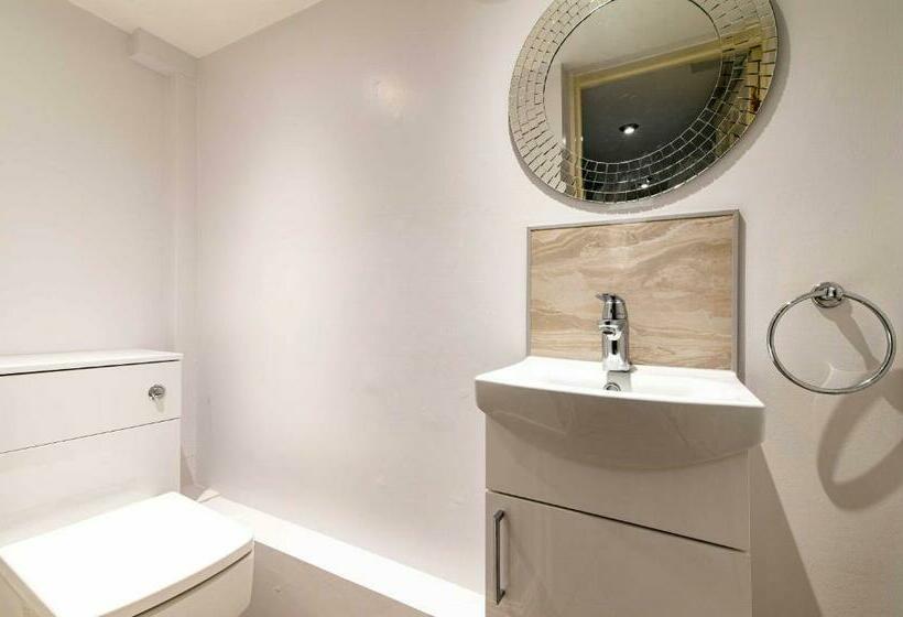 St Johns, Wakefield   Self Check In & Free Parking