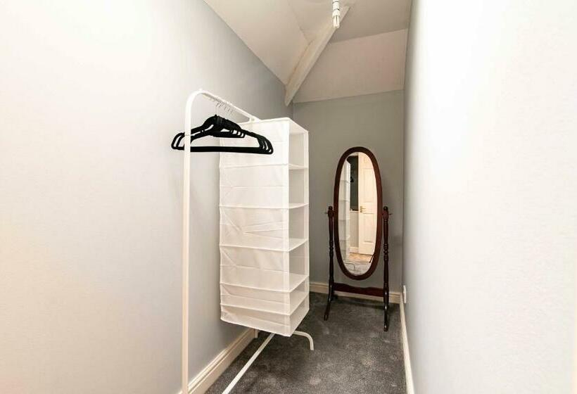 St Johns, Wakefield   Self Check In & Free Parking