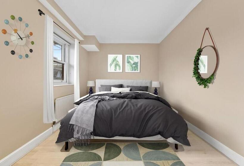 Battersea Bridge Ultra Central London One Bedroom Apartment 10 Mins Walk To Kings Road Chelsea