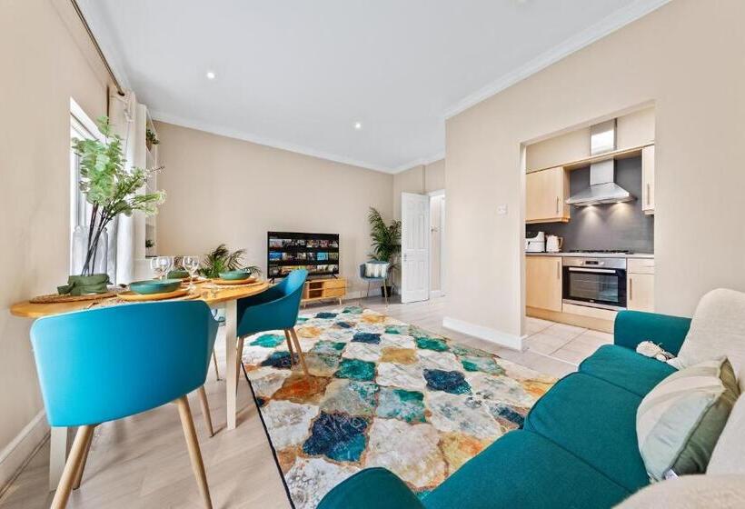 Battersea Bridge Ultra Central London One Bedroom Apartment 10 Mins Walk To Kings Road Chelsea