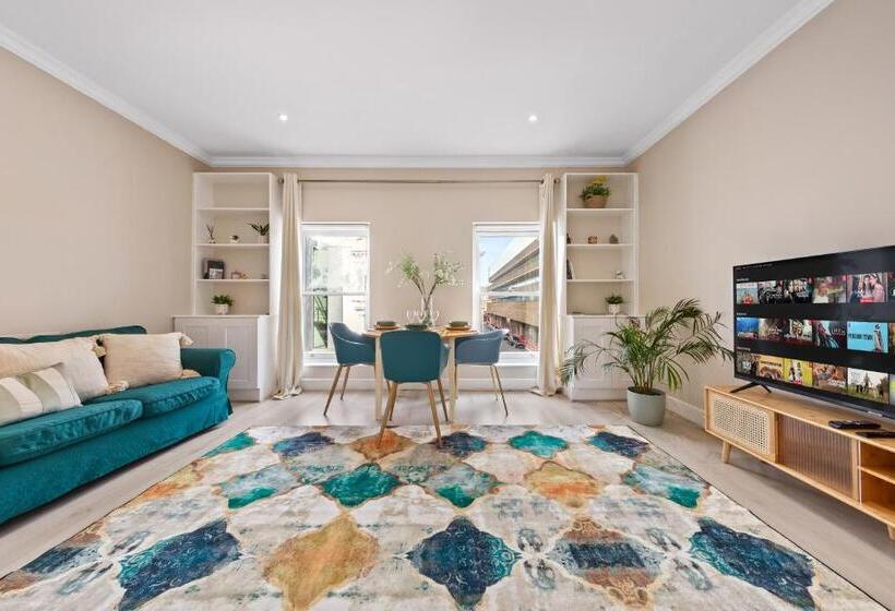 Battersea Bridge Ultra Central London One Bedroom Apartment 10 Mins Walk To Kings Road Chelsea