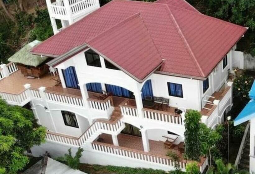 Charming 6 Bed House In Puerto Galera