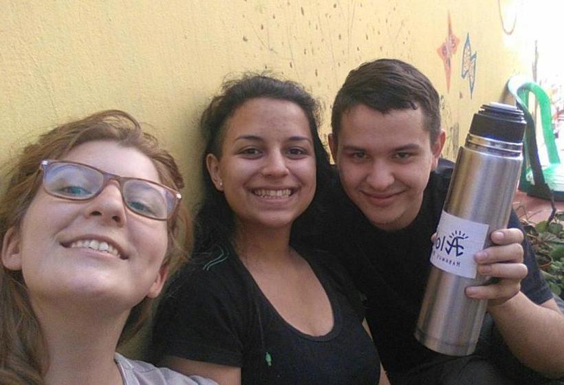 Aloha Habemus Hostel