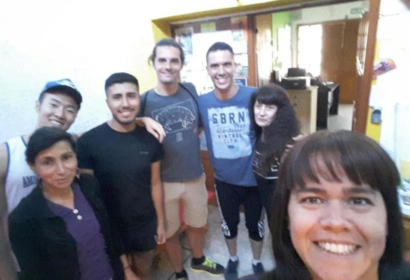 Aloha Habemus Hostel