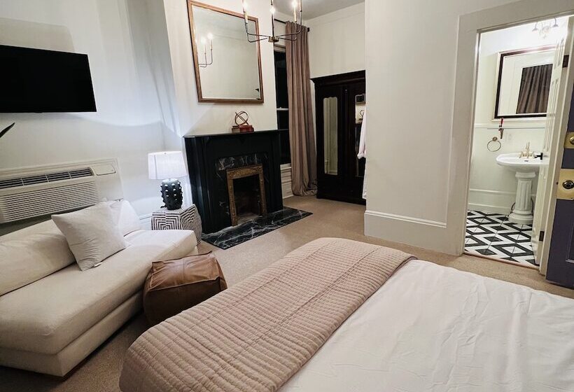 مبيت وإفطار The General S Quarters Boutique