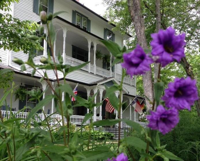 فندق 1898 Waverly Inn