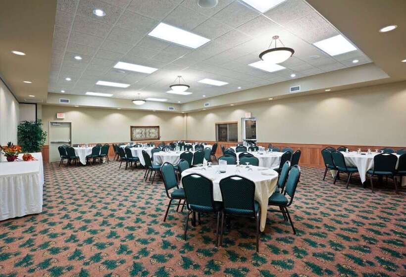 فندق Americinn By Wyndham Fort Pierre  Conference Center