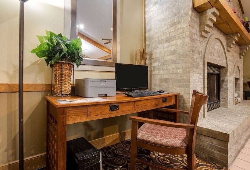 فندق Americinn By Wyndham Tomah