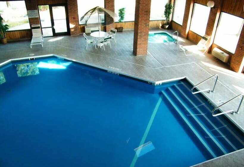 فندق Amerihost Inn & Suites  Mexico