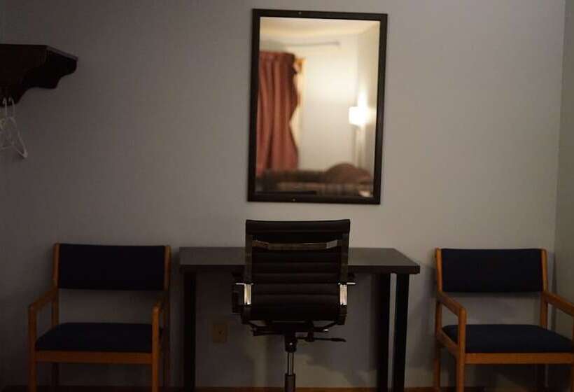 ホテル Budget Host Inn Fridley