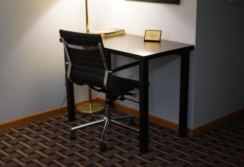 ホテル Budget Host Inn Fridley