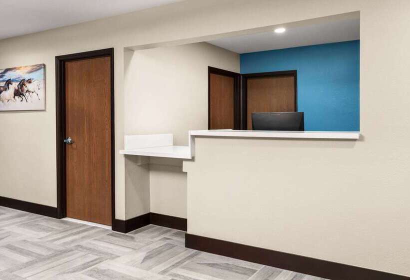 فندق Days Inn By Wyndham