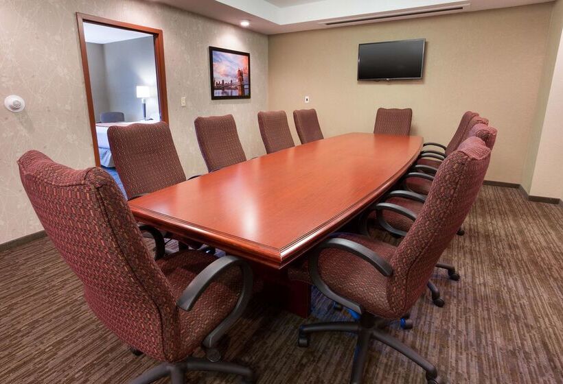호텔 Drury Inn & Suites Cincinnati Sharonville