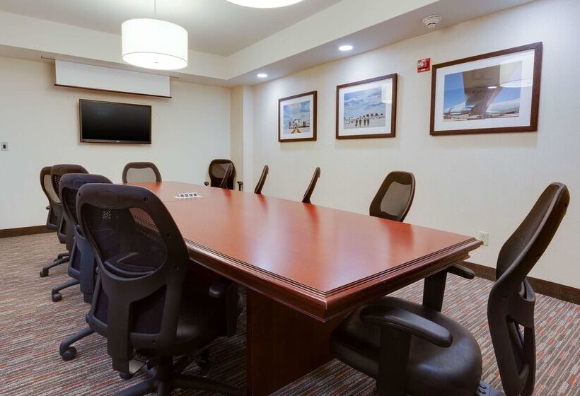 فندق Drury Inn & Suites St. Louis/o Fallon, Il