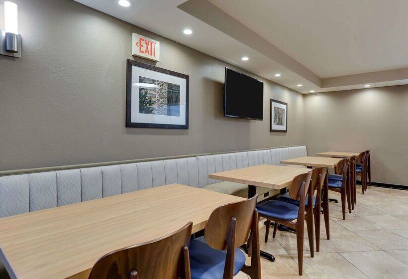 فندق Drury Inn & Suites St. Louis St. Peters