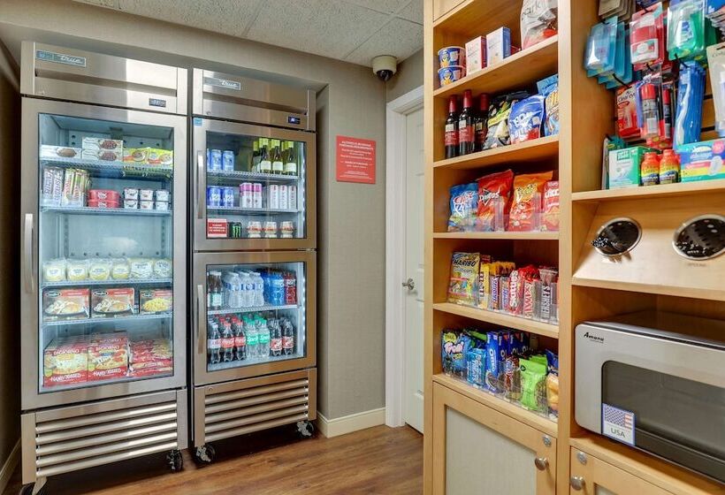 فندق Drury Inn & Suites St. Louis St. Peters