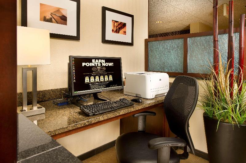 فندق Drury Inn & Suites St. Louis St. Peters