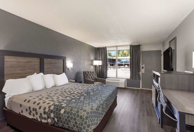 בית מלון כפרי Econo Lodge Cave City