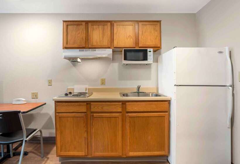 בית מלון כפרי Extended Stay America Select Suites  Gulfport