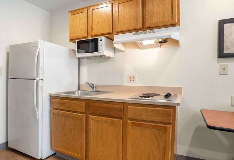 בית מלון כפרי Extended Stay America Select Suites  Tallahassee  Northwest