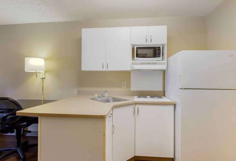 בית מלון כפרי Extended Stay America Suites  Phoenix  Airport