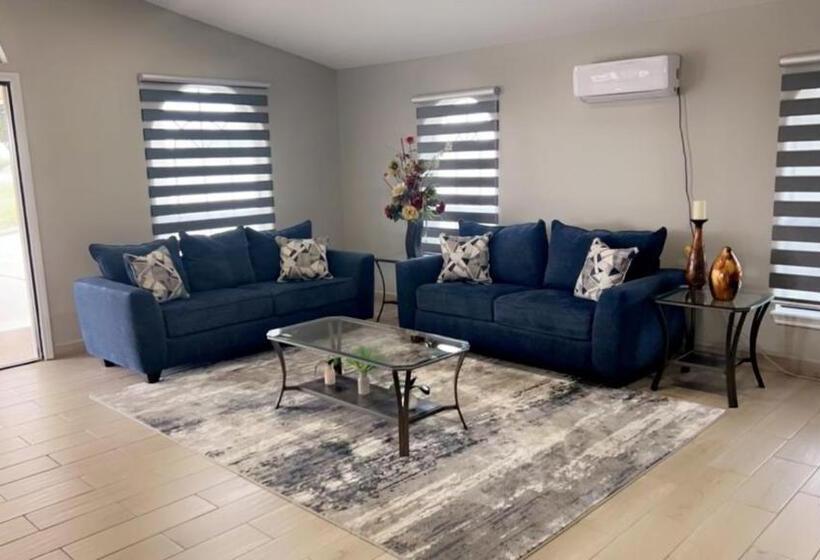 酒店 Falcon Executive Inn