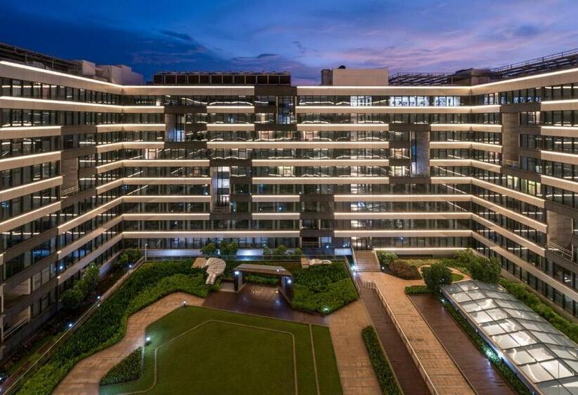 هتل Haikou Meilan International Airport