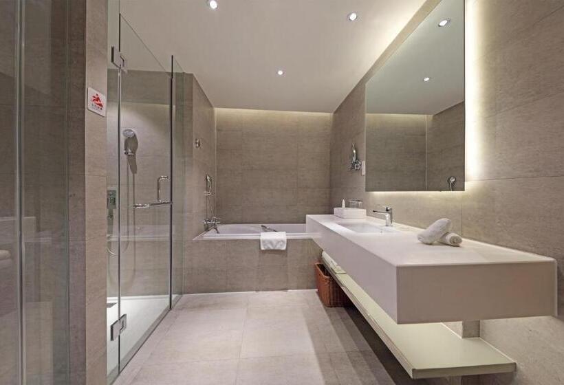 هتل Haikou Meilan International Airport