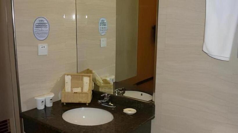 Hotel Greentree Inn Bengbu Huaihe Walking Street