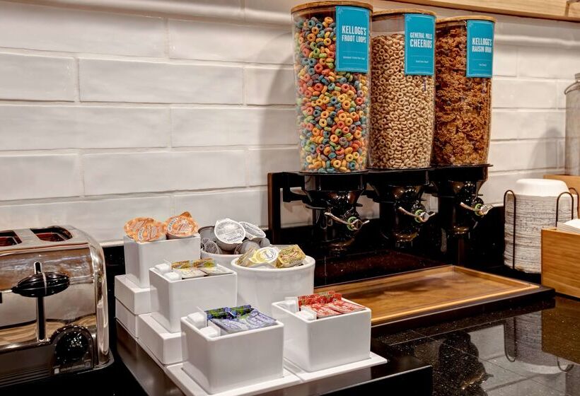 فندق Hampton Inn Dekalb, Il