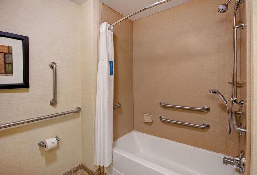 فندق Hampton Inn Dekalb, Il