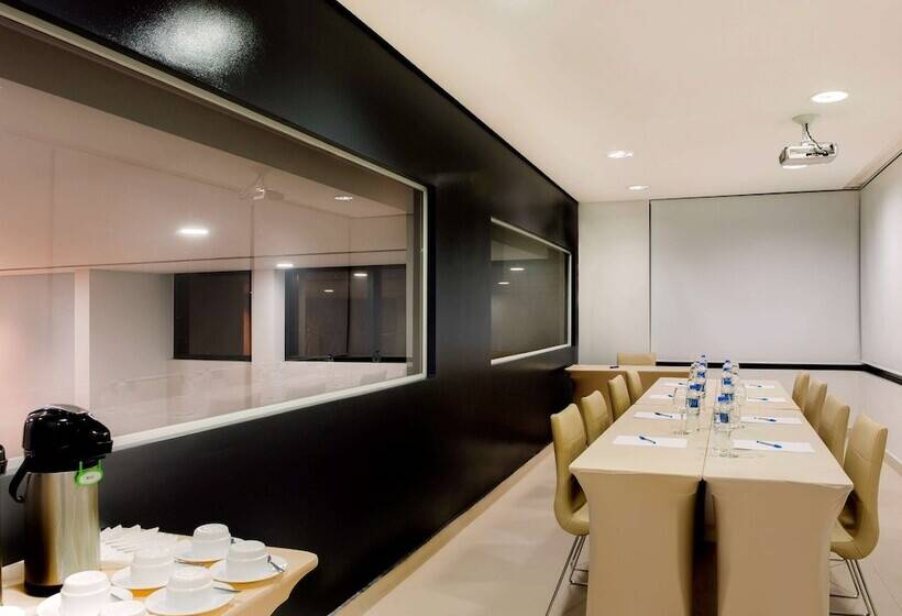 فندق Ibis Curitiba Shopping