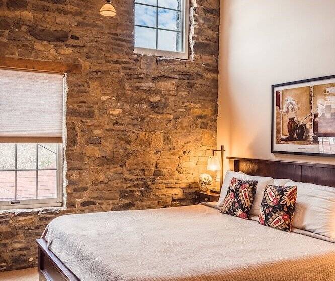 فندق Joseph Ambler Inn