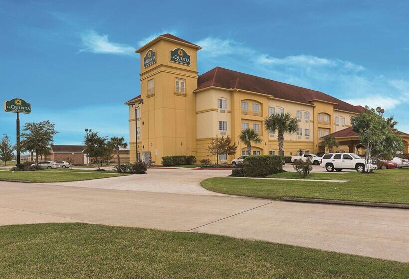 Отель La Quinta By Wyndham Deer Park