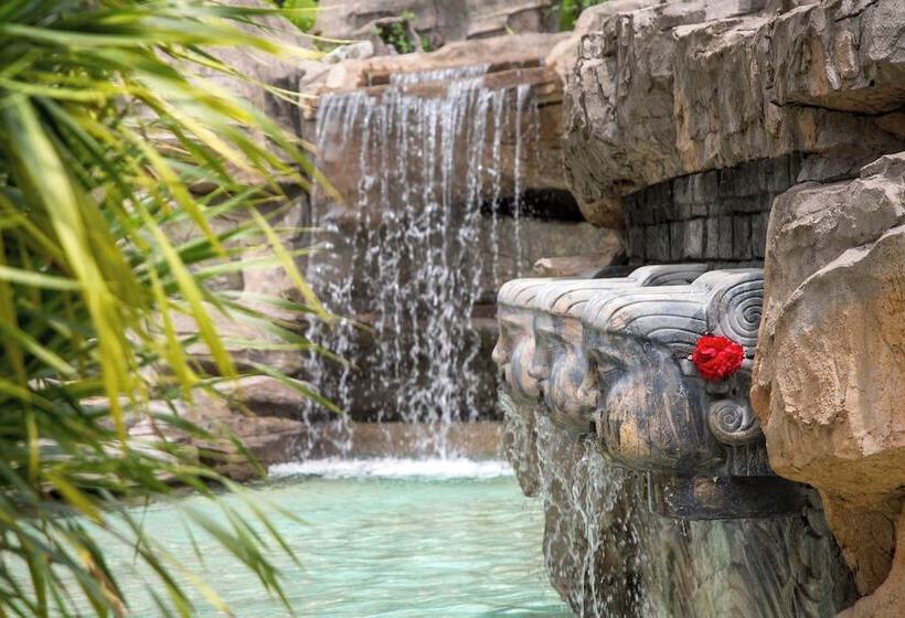 בית מלון כפרי Mission Hills Resort Haikou