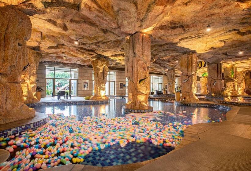 בית מלון כפרי Mission Hills Resort Haikou