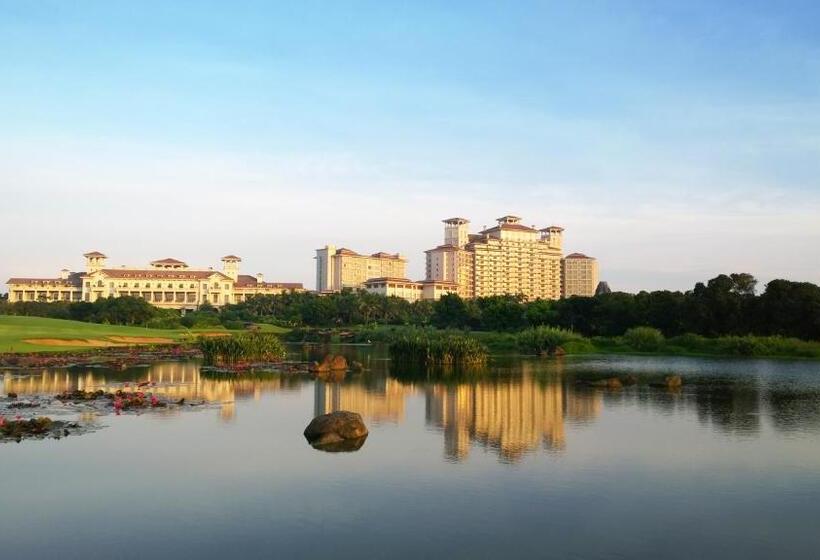 בית מלון כפרי Mission Hills Resort Haikou
