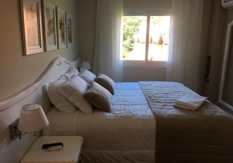 Отель Monte Felice Bosque