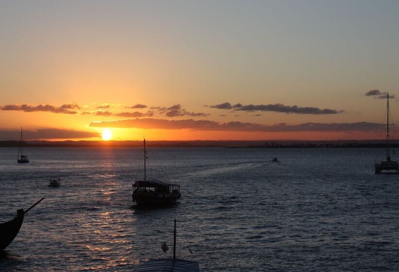 호텔 Papagaio Hostel & Pousada