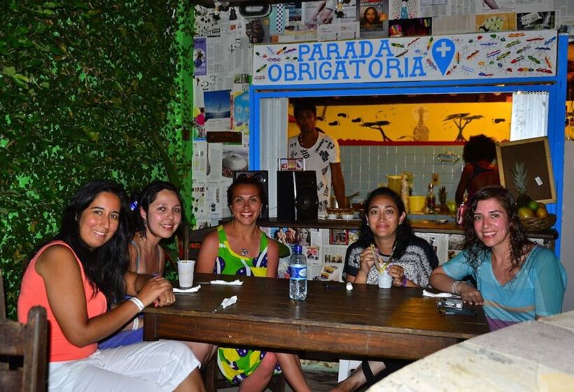 호텔 Papagaio Hostel & Pousada