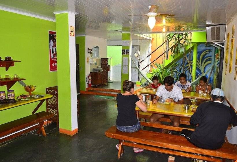 호텔 Papagaio Hostel & Pousada