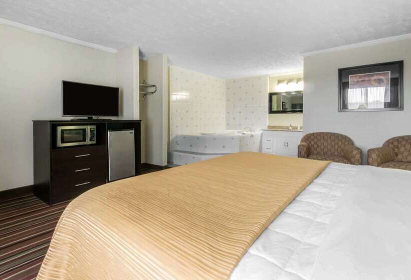 Отель Quality Inn & Suites