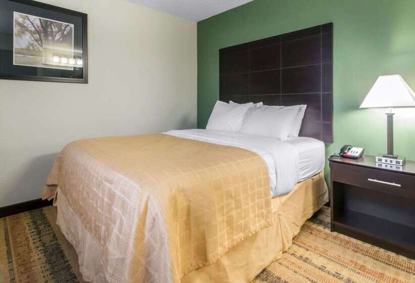 Отель Quality Inn & Suites