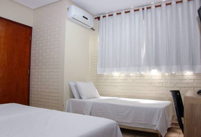ホテル Rede Andrade Goiania Centro
